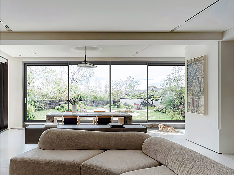 MEVO 20 Slimline Panoramic Door